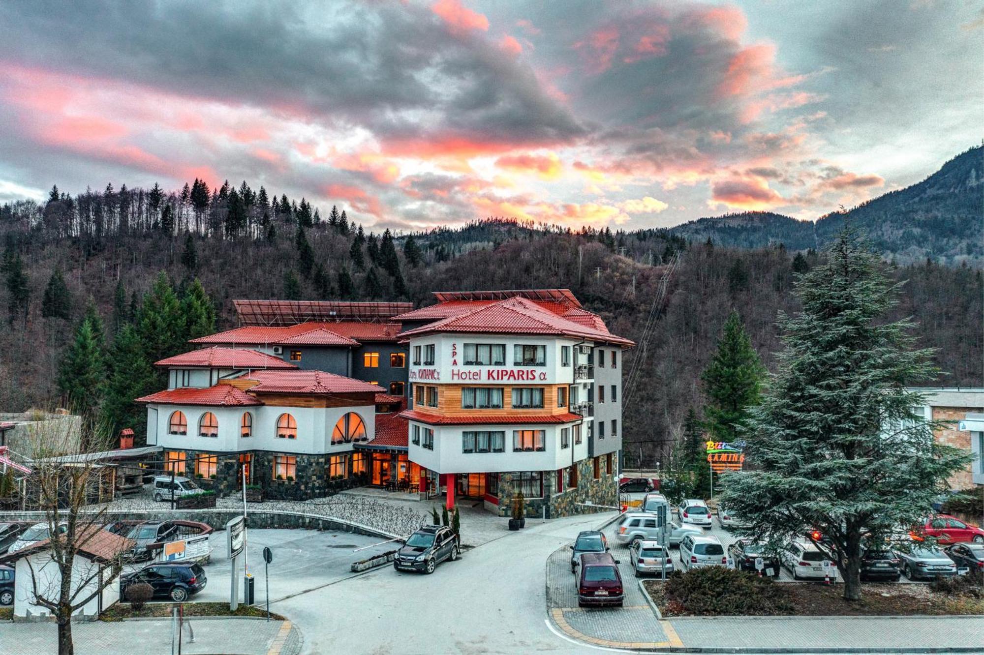 Spa Hotel Kiparis Smoljan Esterno foto