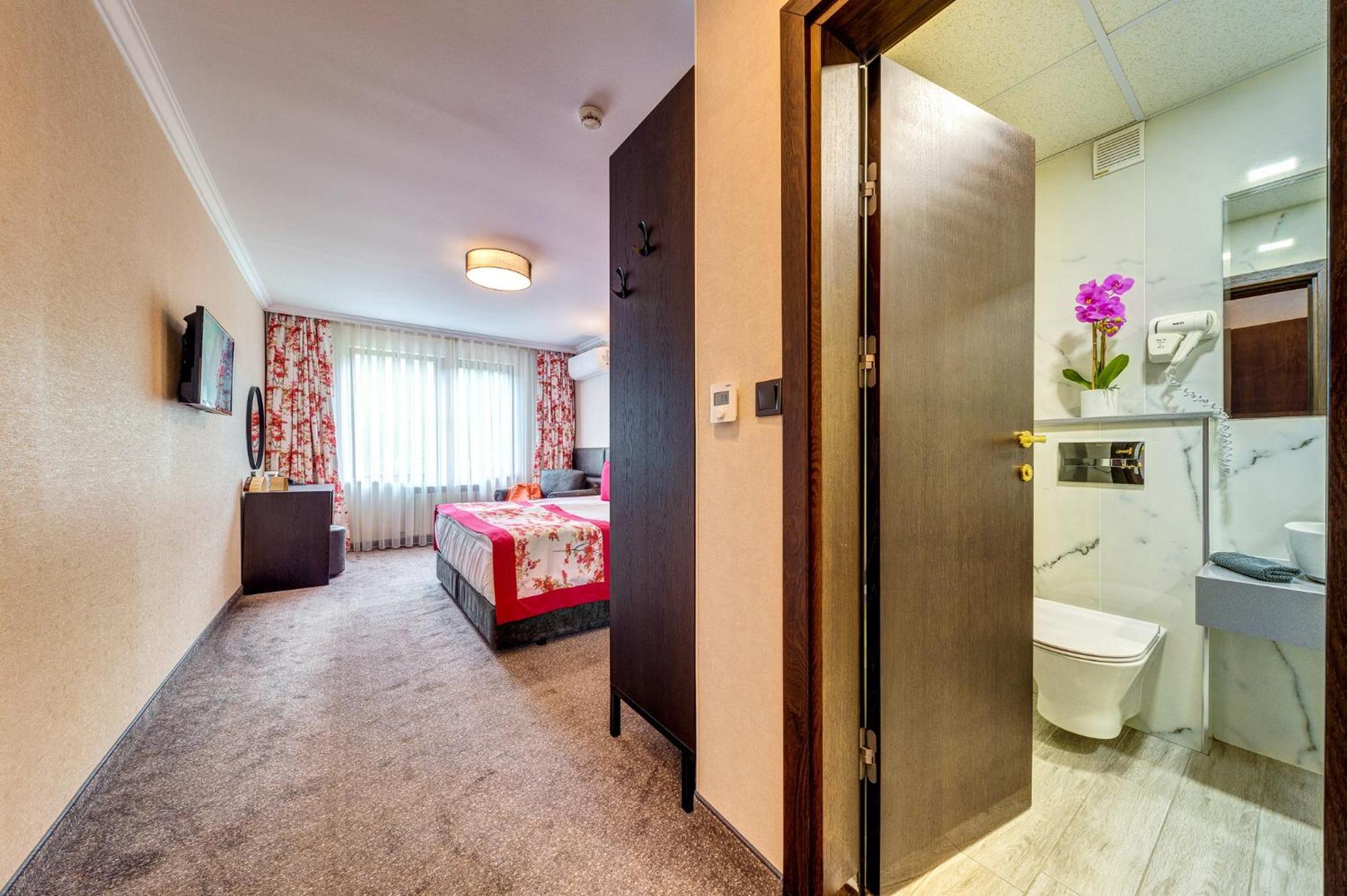 Spa Hotel Kiparis Smoljan Esterno foto