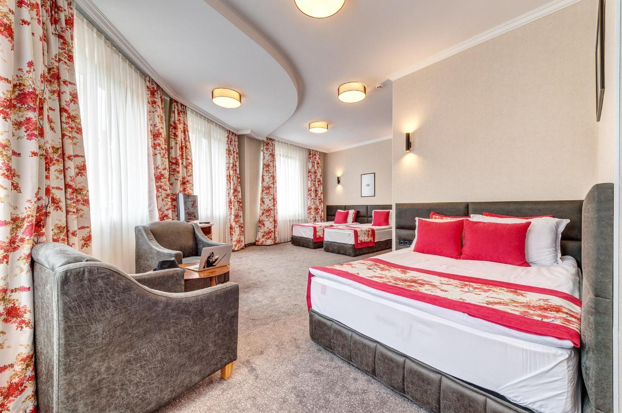 Spa Hotel Kiparis Smoljan Esterno foto