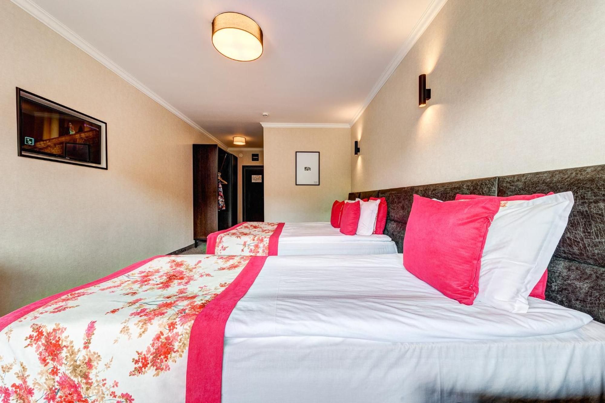 Spa Hotel Kiparis Smoljan Esterno foto